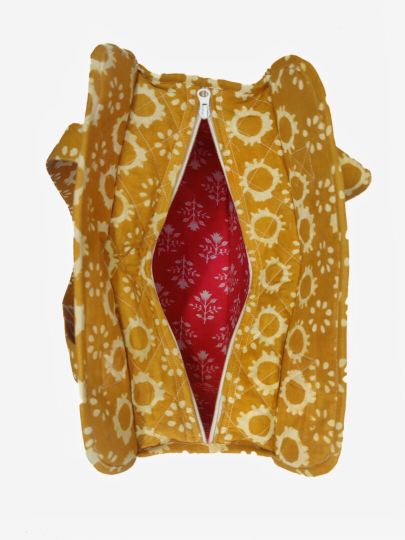 VEGITABLE DYE TOTE BAG - Image 3