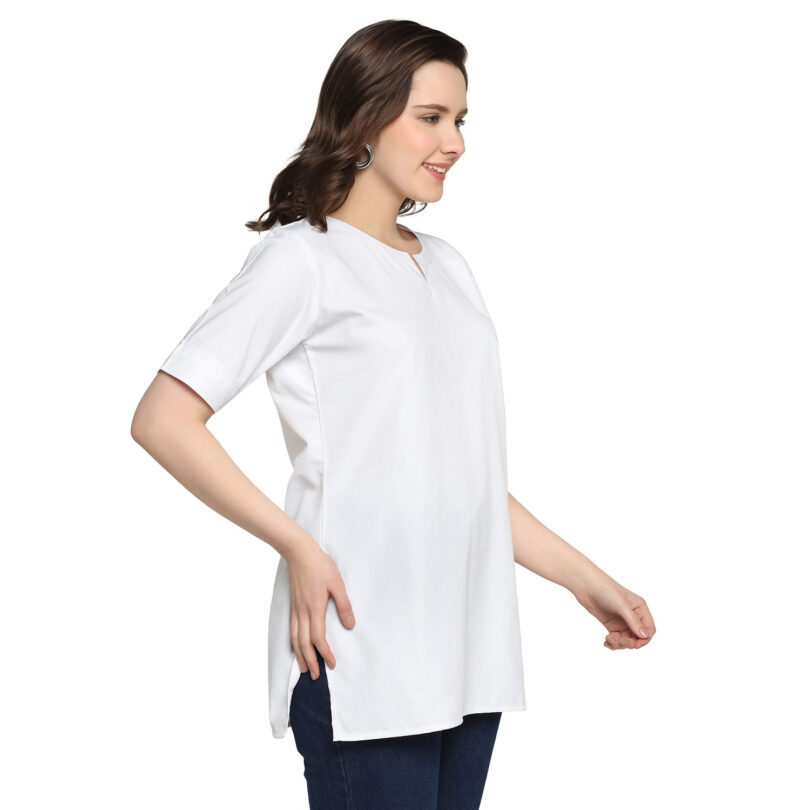 WOMEN SHORT KURTA  IN WHITE WITH OVAL NECK - Image 4