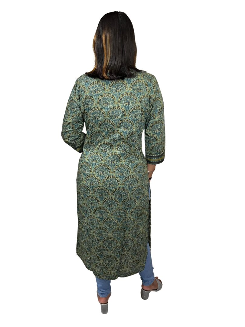GREEN COTTON FLORAL PRINT STRAIGHT KURTA - Image 3