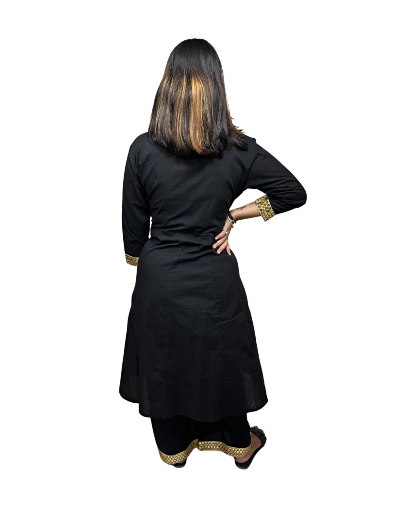 WOMEN FULL SLEEVES KURTA SET WITH PLAZZO - Image 3